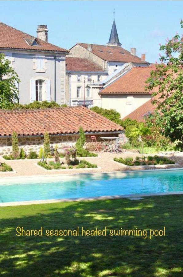 La Chataigne Villa Piégut-Pluviers Exteriör bild